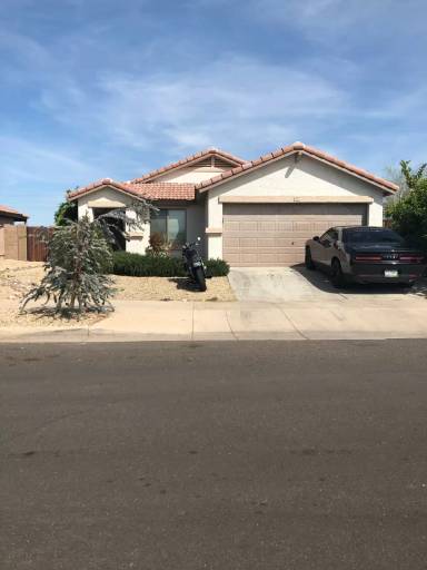 Main picture of 1971 S 171st Dr