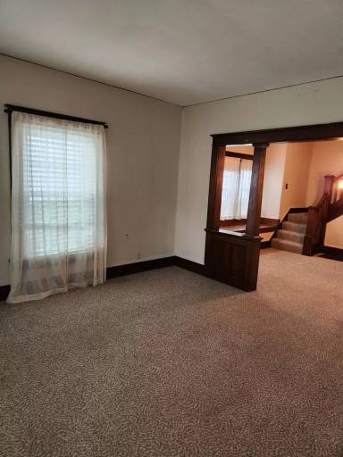 Main picture of 128 Englewood Rd