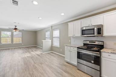 Main picture of 6720 Thaxton Trl