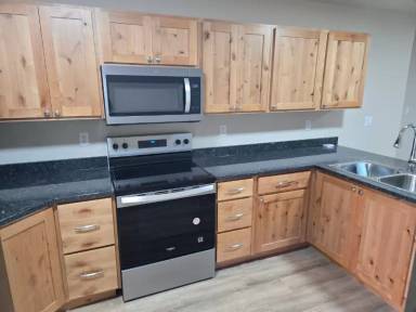 Main picture of 1677 MT Highway 35