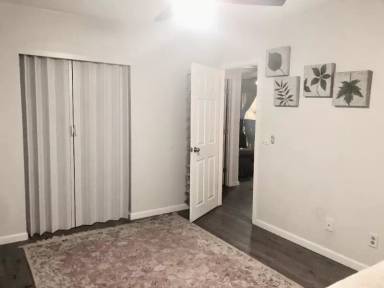 Main picture of 210 Brook Village Rd