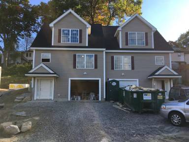 Main picture of 33 Pinehurst St