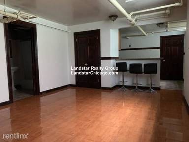 Main picture of 4027 W School St