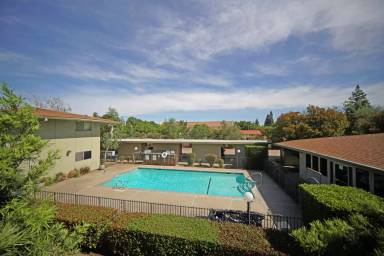Main picture of 3410 Mission Ave