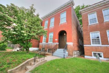 Main picture of 4637 Virginia Ave