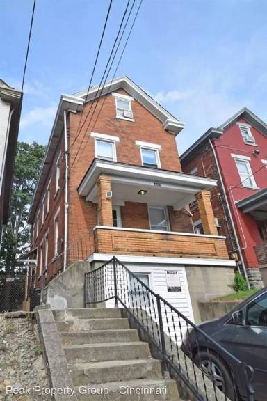 Main picture of 2345 Stratford Ave