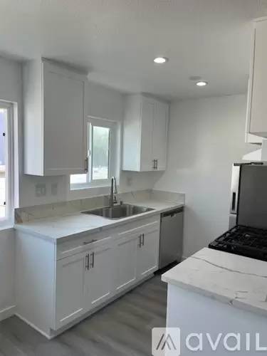 Main picture of 5529 Fulcher Ave