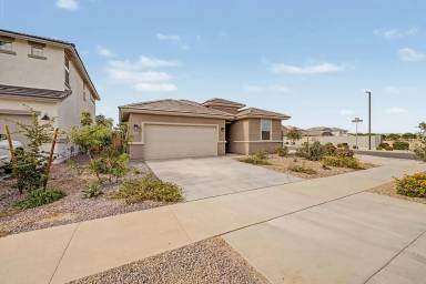 Main picture of 17016 W Cavedale Dr