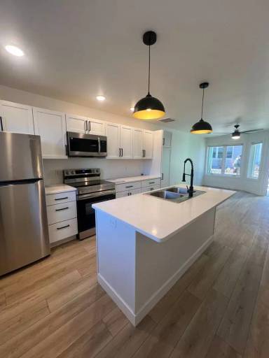 Main picture of 103-107 Radtke St