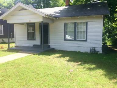 Main picture of 425 14th St NE