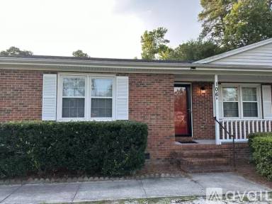 Main picture of 118 Horn Rd