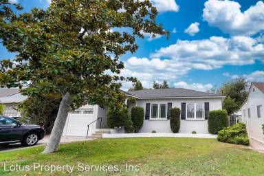 Main picture of 243 E Forest Ave