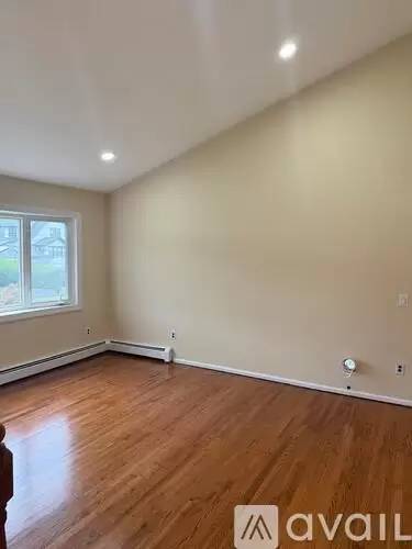 Main picture of 26 Meadow Ave