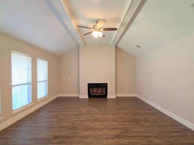 Main picture of 18918 Walden Forest Dr
