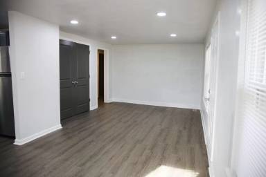 Main picture of 2017 Central St NW