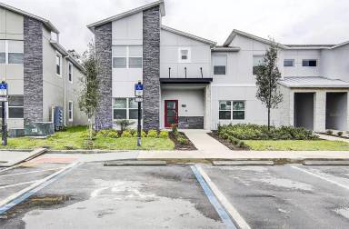 Main picture of 690 Pebble Bch Dr
