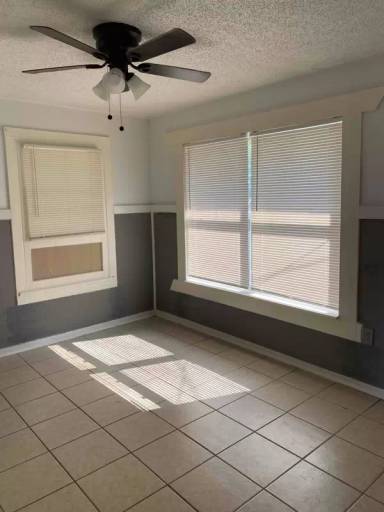 Main picture of 8339 White Settlement Rd