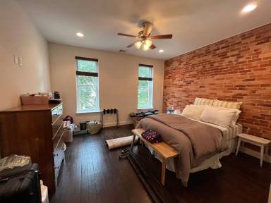 Main picture of 1113 Green St