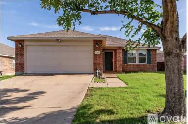 Main picture of 714 Ashford Ln