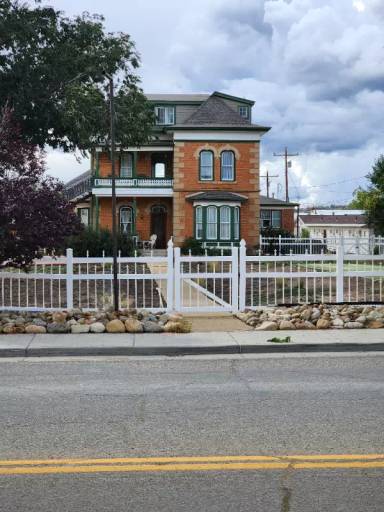 Main picture of 100 Bauer Ave