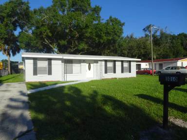 Main picture of 3010 N 42nd St