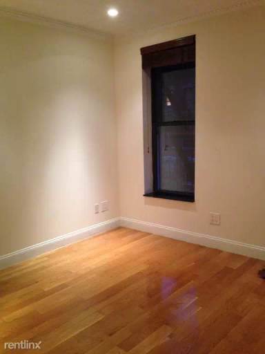 Main picture of 277 E 10th St
