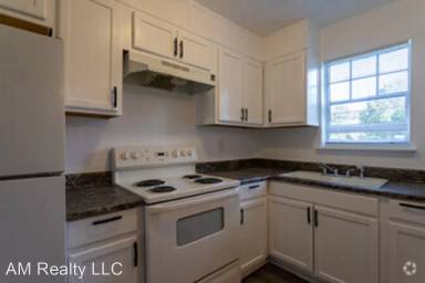 Main picture of 628 Elaine St