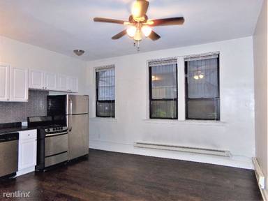 Main picture of 3345 N Marshfield Ave