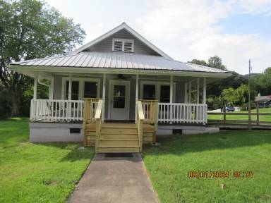 Main picture of 61 Buchanan Loop Rd