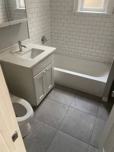 Main picture of 6627 S Langley Ave