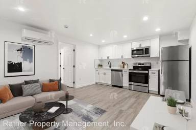 Main picture of 1649 S St Andrews Pl