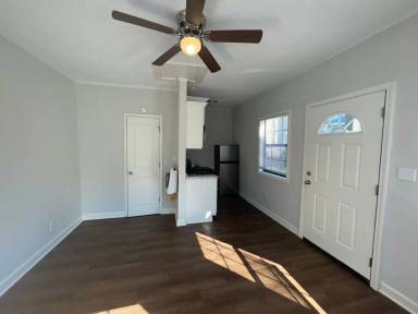 Main picture of 1298 Carr Ave