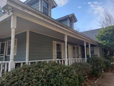 Main picture of 389 N Sanga Rd