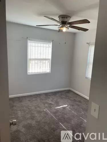 Main picture of 1461 E 90th St