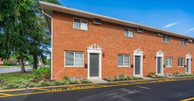 Main picture of 656 Riverview Dr