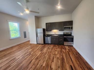 Main picture of 605 N 2nd St