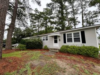 Main picture of 42 Sophia Dr
