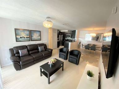 Main picture of 7523 Seurat St