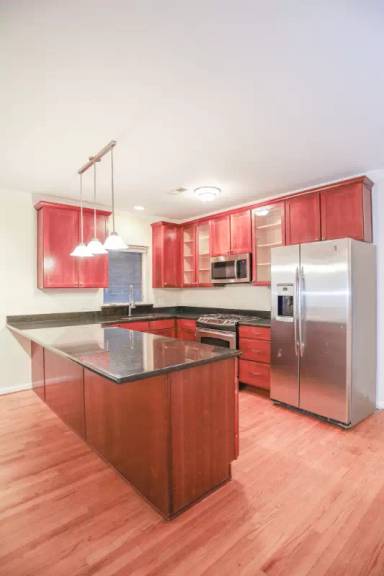 Main picture of 3917 N Kedzie Ave