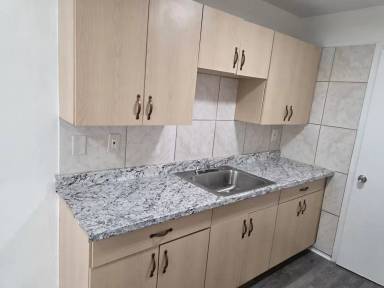 Main picture of 405 SW 13th Pl
