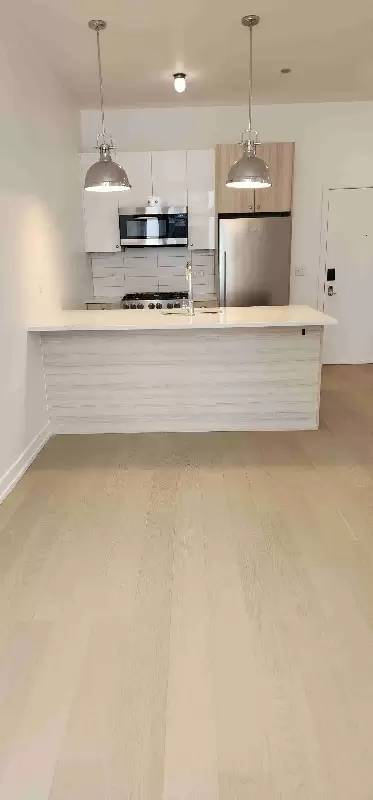 Main picture of 5446 N Sheridan Rd