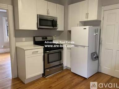 Main picture of 10 Wiget St