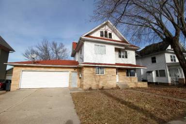 Main picture of 1050 Cedar St