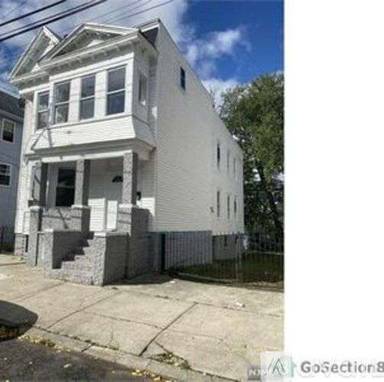 Main picture of 581 S 18th St