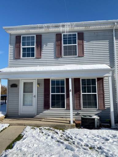 Main picture of 28384 Raleigh Crescent Dr