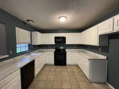 Main picture of 3028 Matterhorn Dr