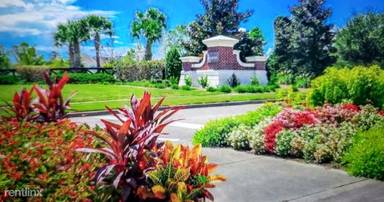 Main picture of 216 Castle Dr