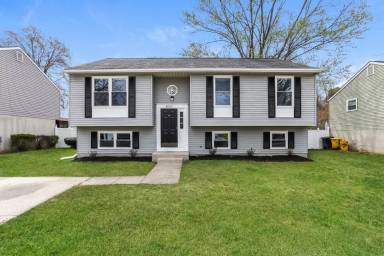 Main picture of 8005 Pine Ridge Rd