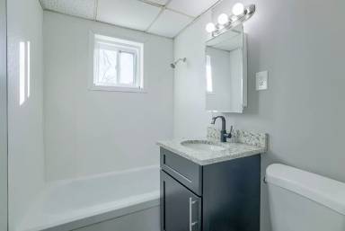 Main picture of 1015 North 47th Avenue - 12