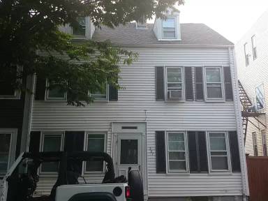 Main picture of 207 W 3rd St